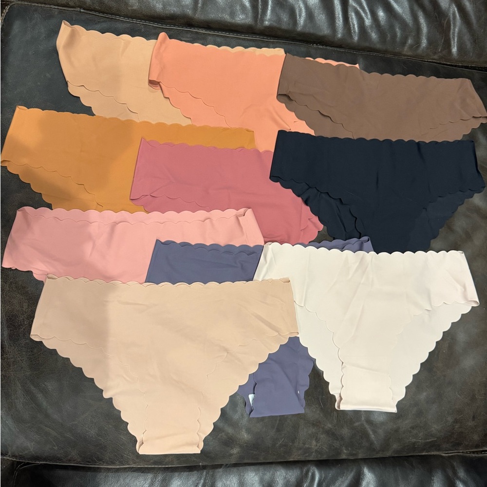 Set of (10) Seamless ultra Thin Panties